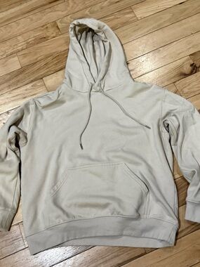 H&M Men's Small beige hoodie pullover 🤍